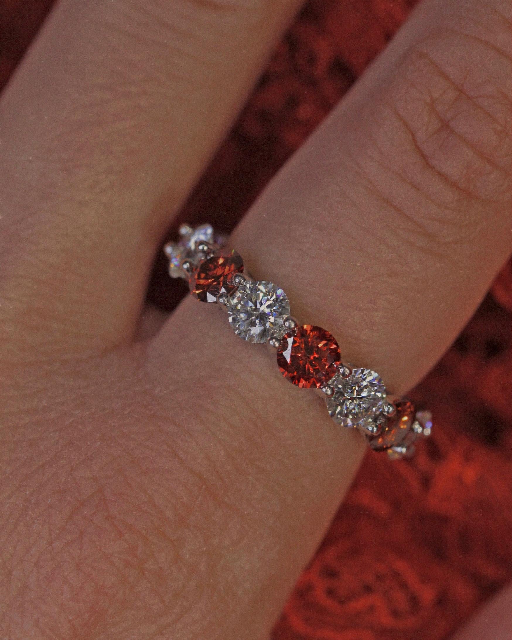 Red & White Moissanite Eternity Ring. Rhodium-plated Sterling Silver 925.