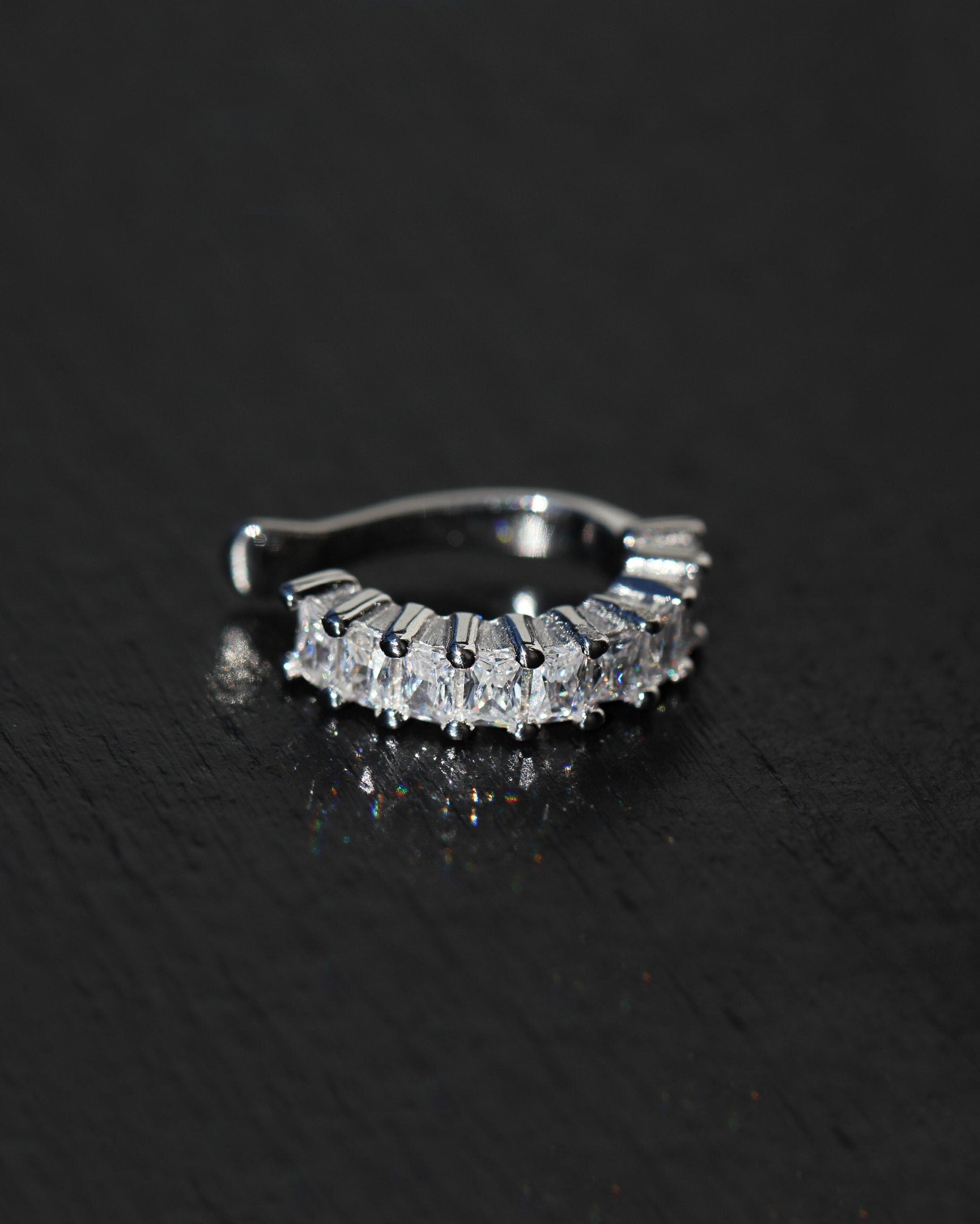AQ Ear Cuff. Rhodium-plated Sterling Silver 925 + High Carbon Diamonds. No Piercing Needed.