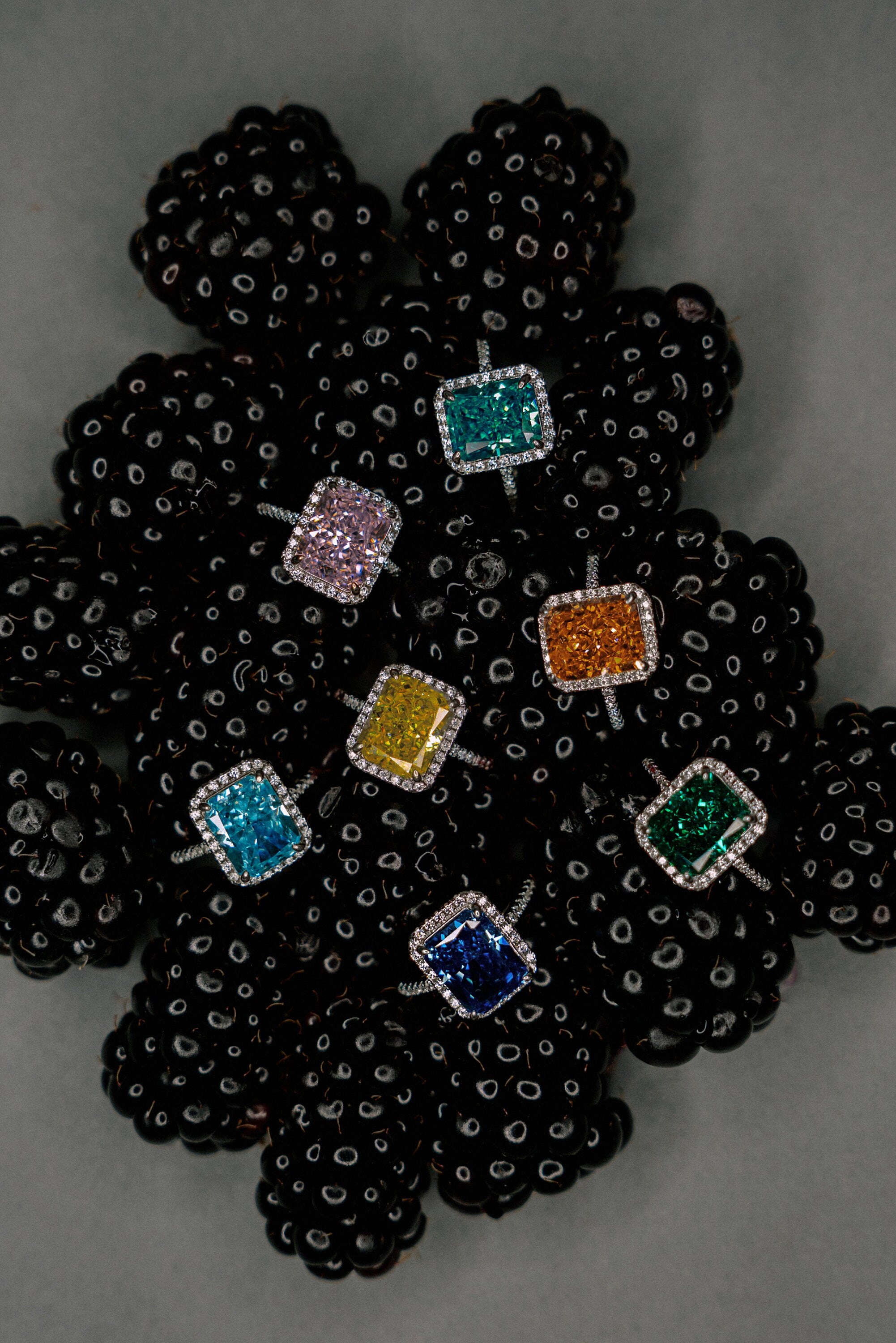 Paraiba Green Gorgeous Ring. Rhodium-plated Sterling Silver 925 + High Carbon Diamonds.