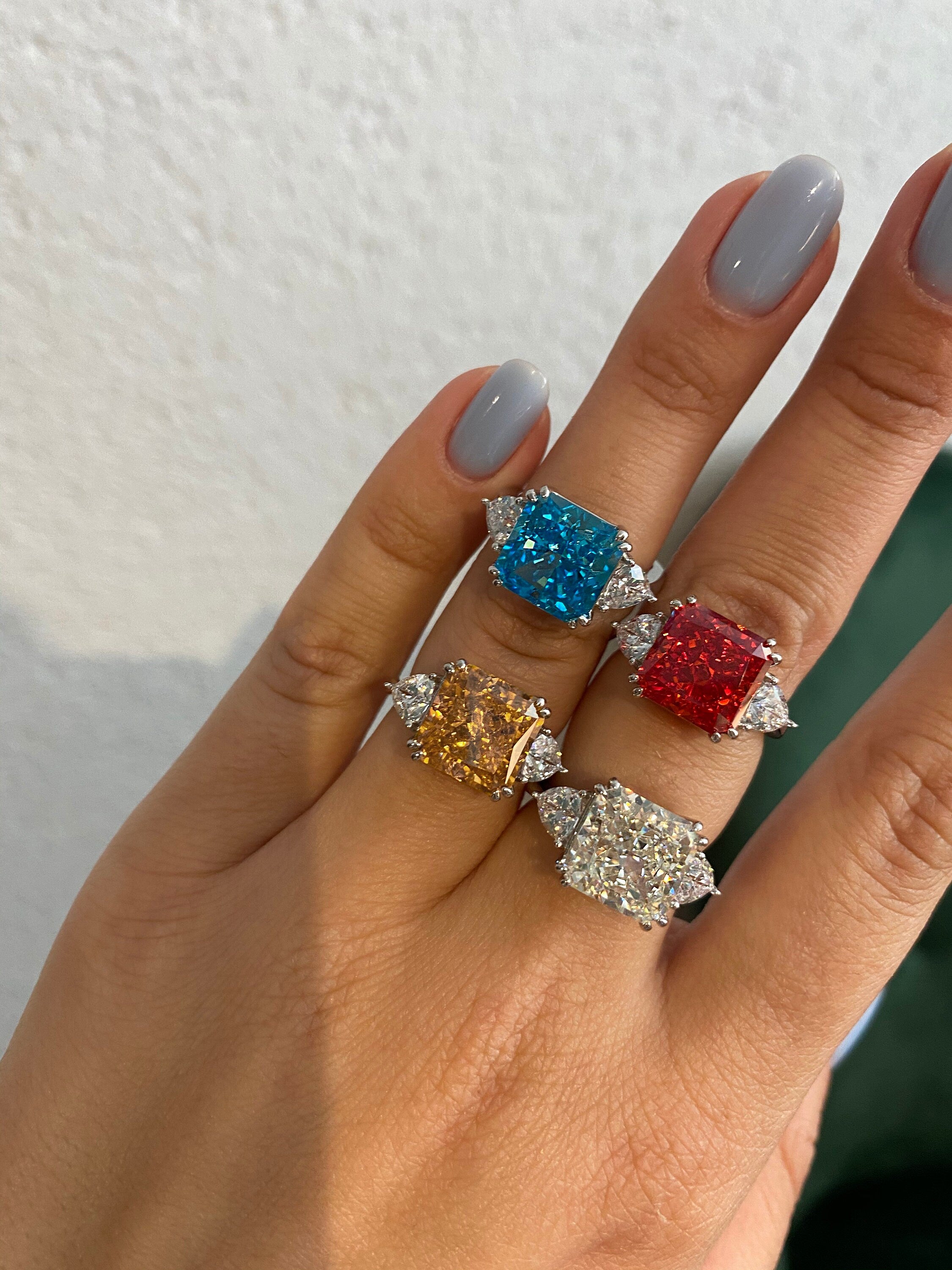 Deep Red Ring. Rhodium-plated Sterling Silver 925 + High Carbon Diamonds.