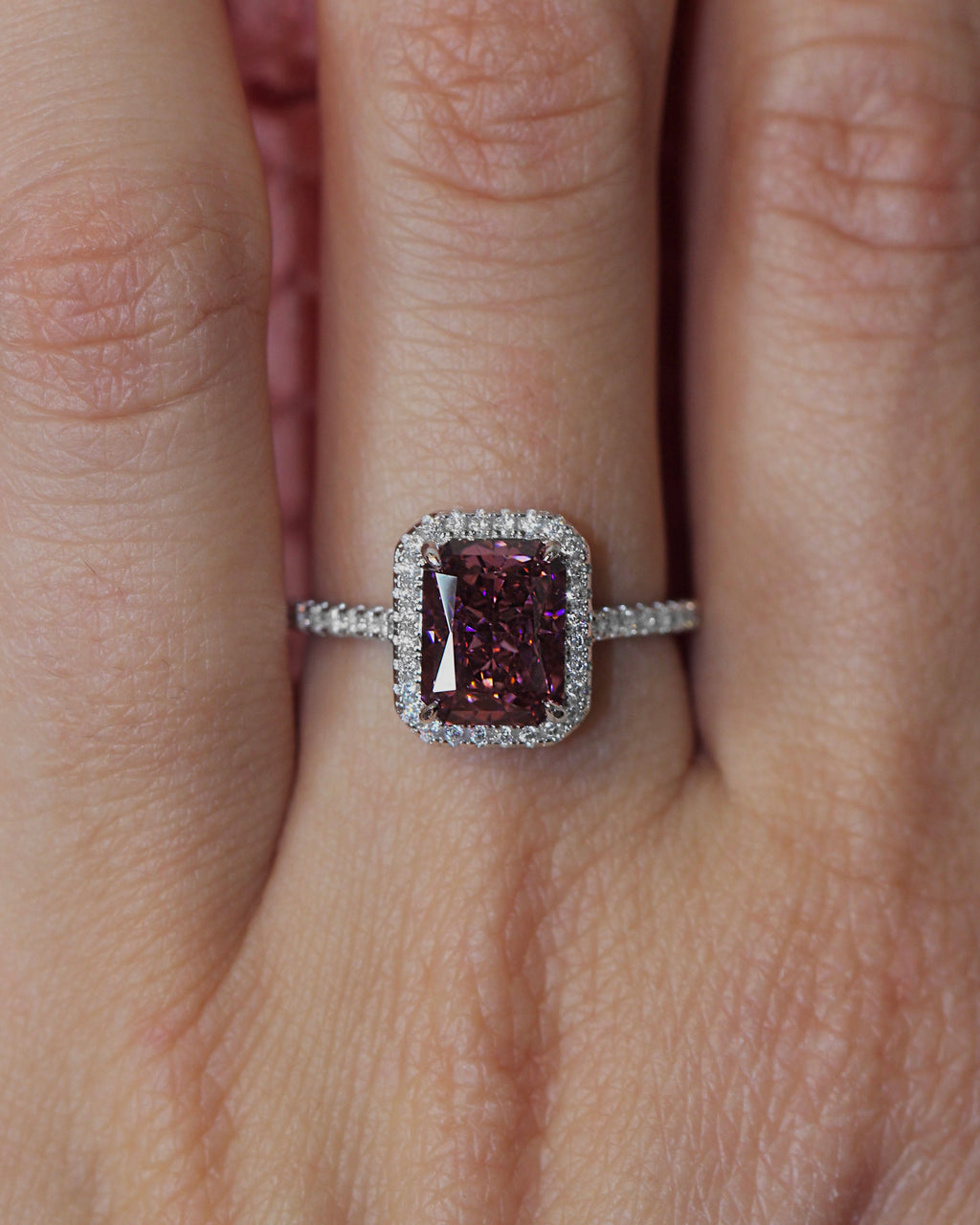 Burgundy Gorgeous Ring. Rhodium-silver 925 + high carbon diamonds.