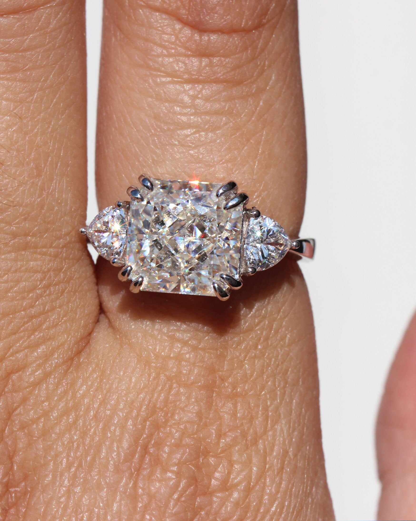 Perfect Ivory Ring. Rhodium-plated Sterling Silver 925 + High Carbon Diamonds.
