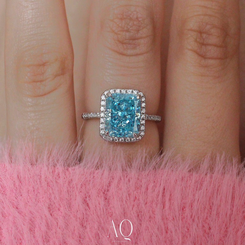 Sky Blue Gorgeous Ring. Rhodium-plated Sterling Silver 925 + High Carbon Diamonds.