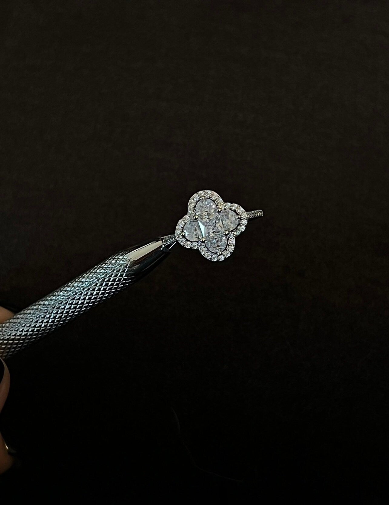 Stunning Clover Ring. Rhodium-plated Sterling Silver 925 + High Carbon Diamonds.