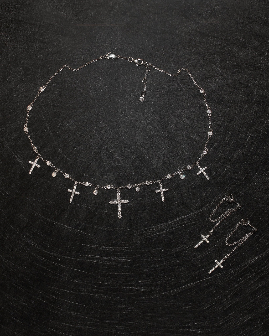 "Edgy Crosses" Necklace. Rhodium-plated Sterling Silver 925 + High Carbon Diamonds.