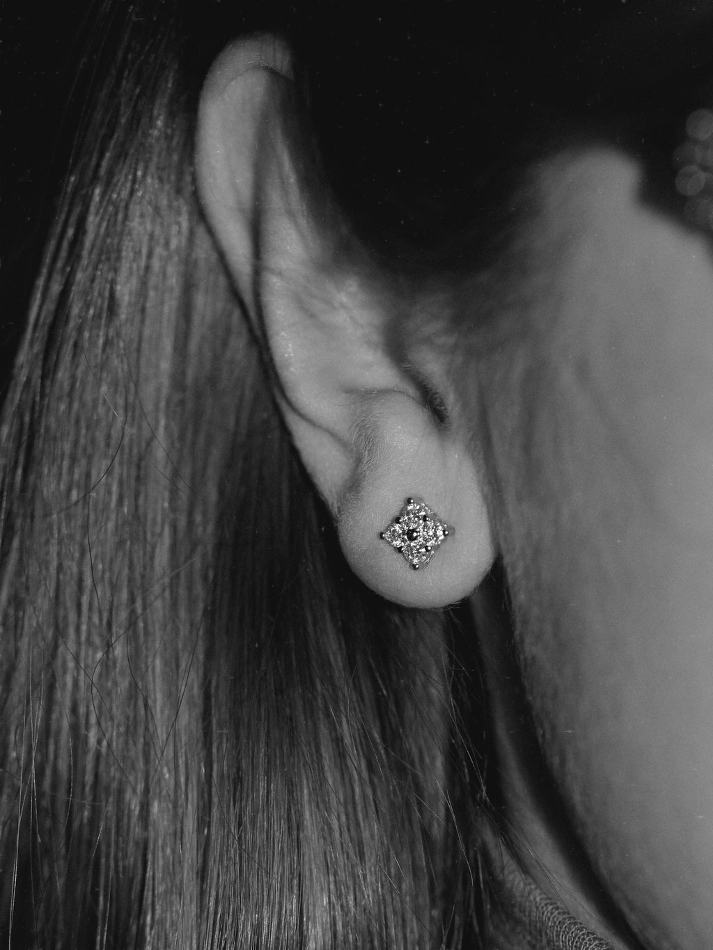 Floral Bracelet. Rhodium-plated Sterling Silver 925 + Moissanites.