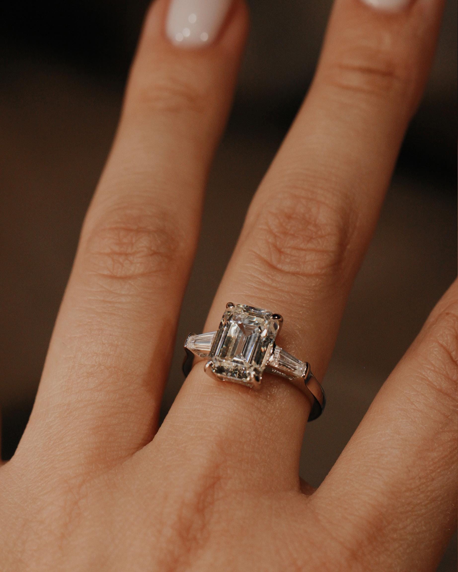 Ivory Emerald Cut Ring. Rhodium-plated Sterling Silver 925 + High Carbon Diamonds.