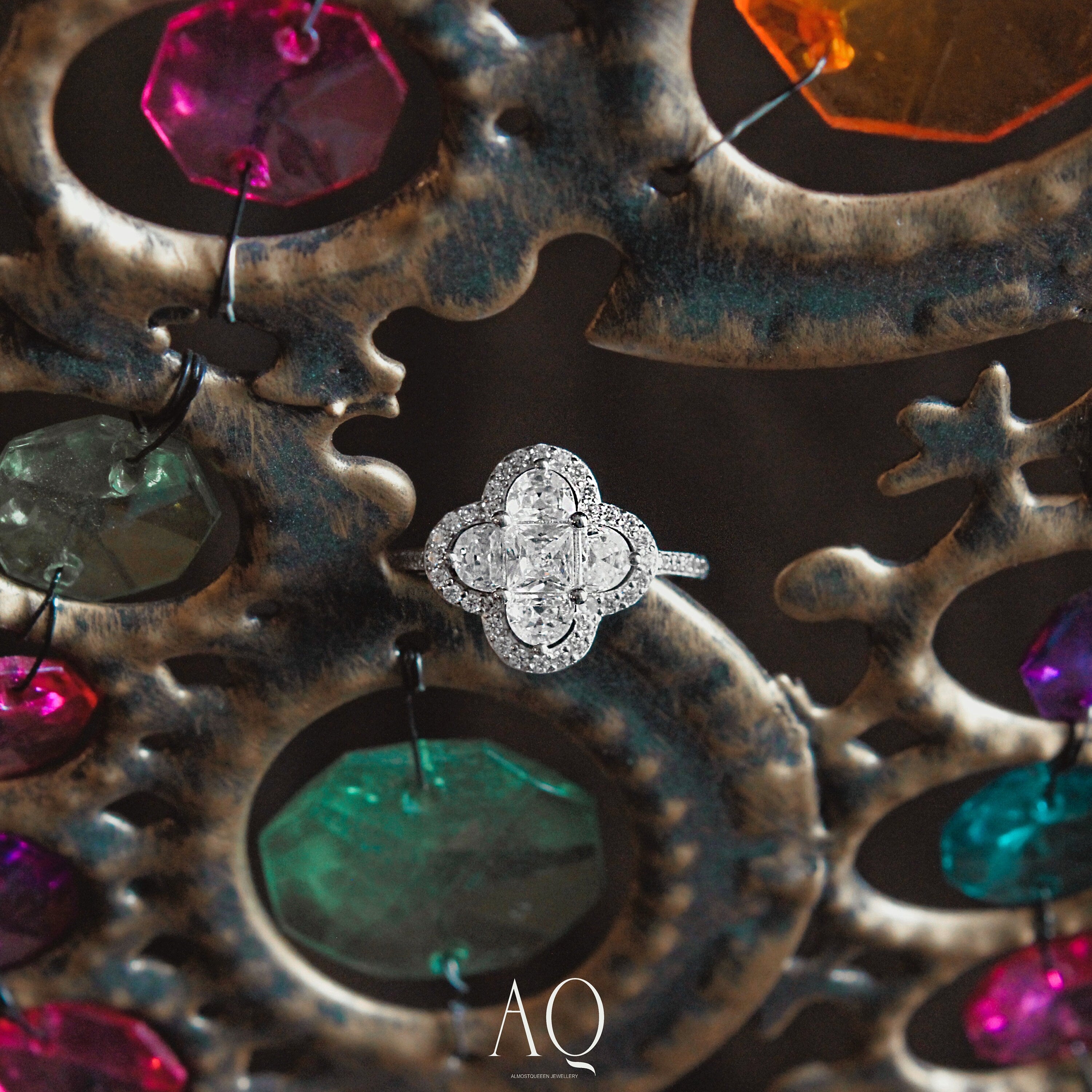 Stunning Clover Ring. Rhodium-plated Sterling Silver 925 + High Carbon Diamonds.