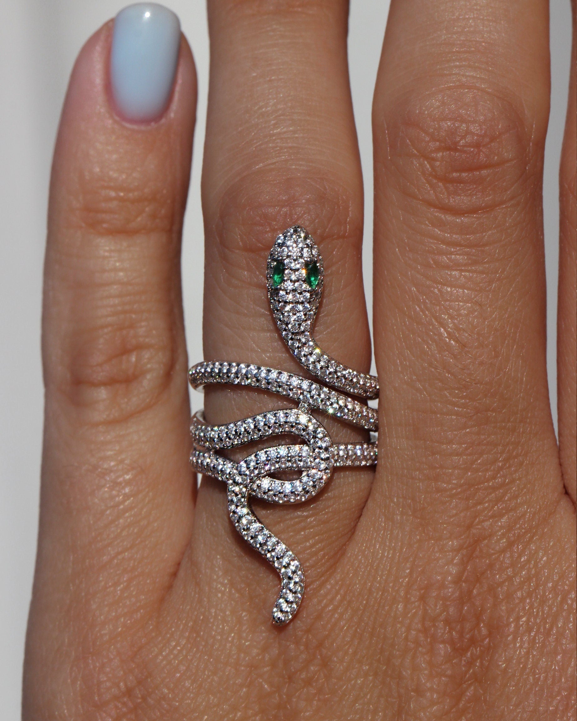 Pop-Punk Snake Ring. Rhodium-plated Sterling Silver 925 + High Carbon diamonds.