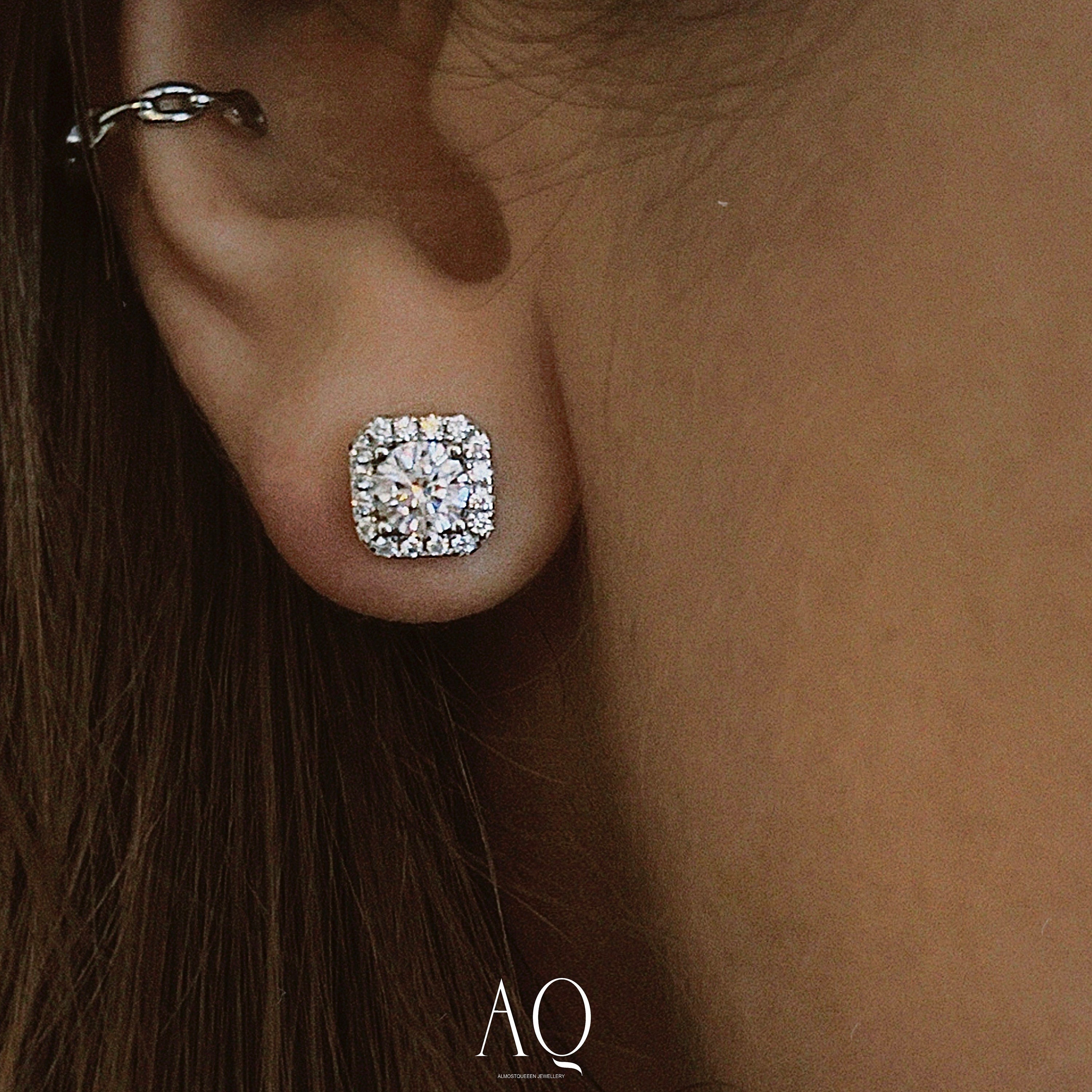 Mild Square Earrings. Rhodium-plated Sterling Silver 925 + High Carbon Diamonds. Diamond Cut, 8mm x 8mm. Hypoallergenic.