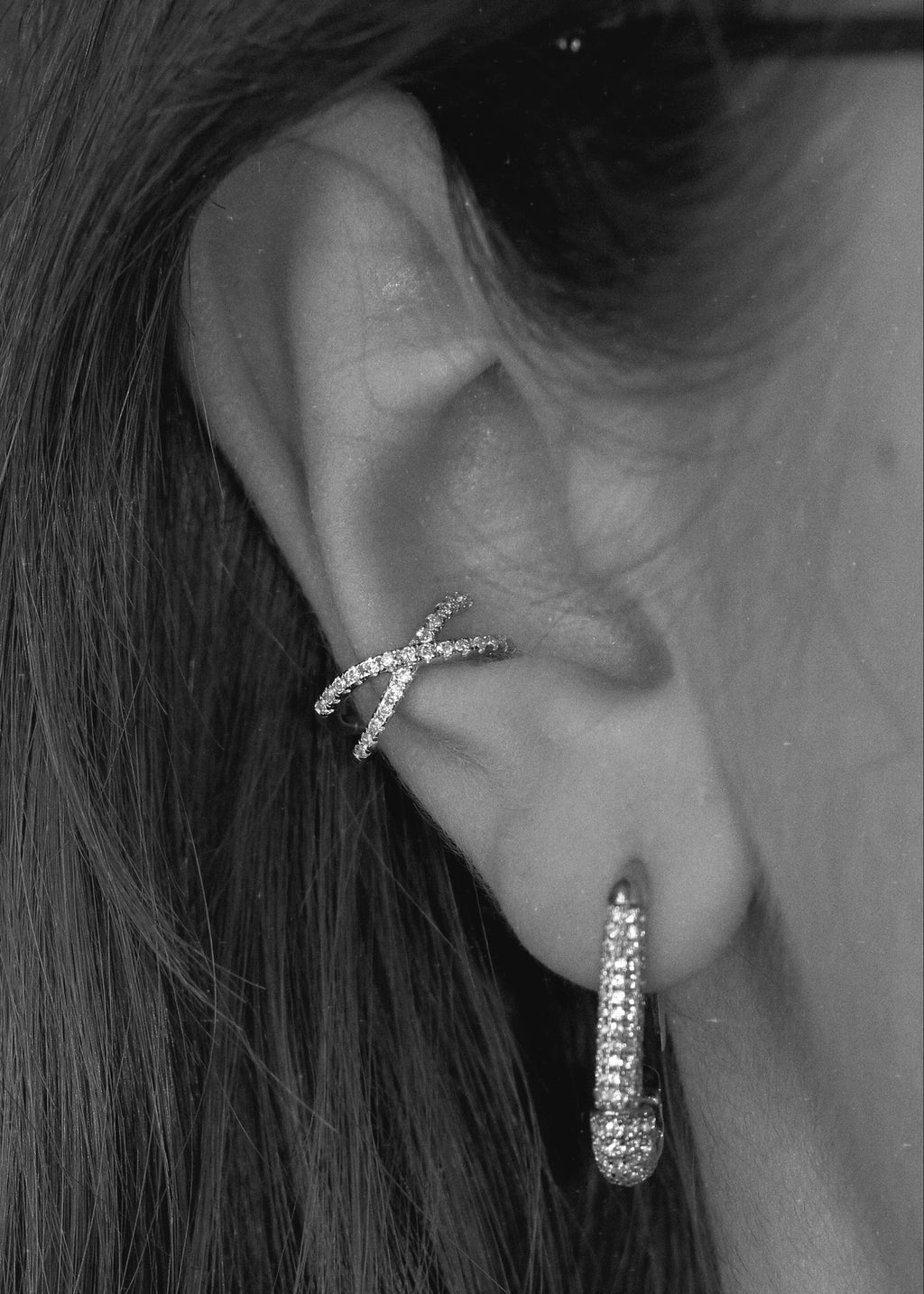 "X" Ear Cuff. Rhodium-plated Sterling Silver 925 + High Carbon Diamonds. No Piercing Earring.