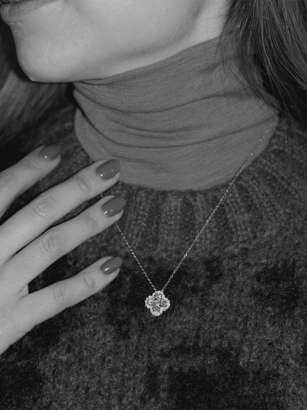 Clovers Necklace. Rhodium-plated Sterling Silver 925 + Moissanites