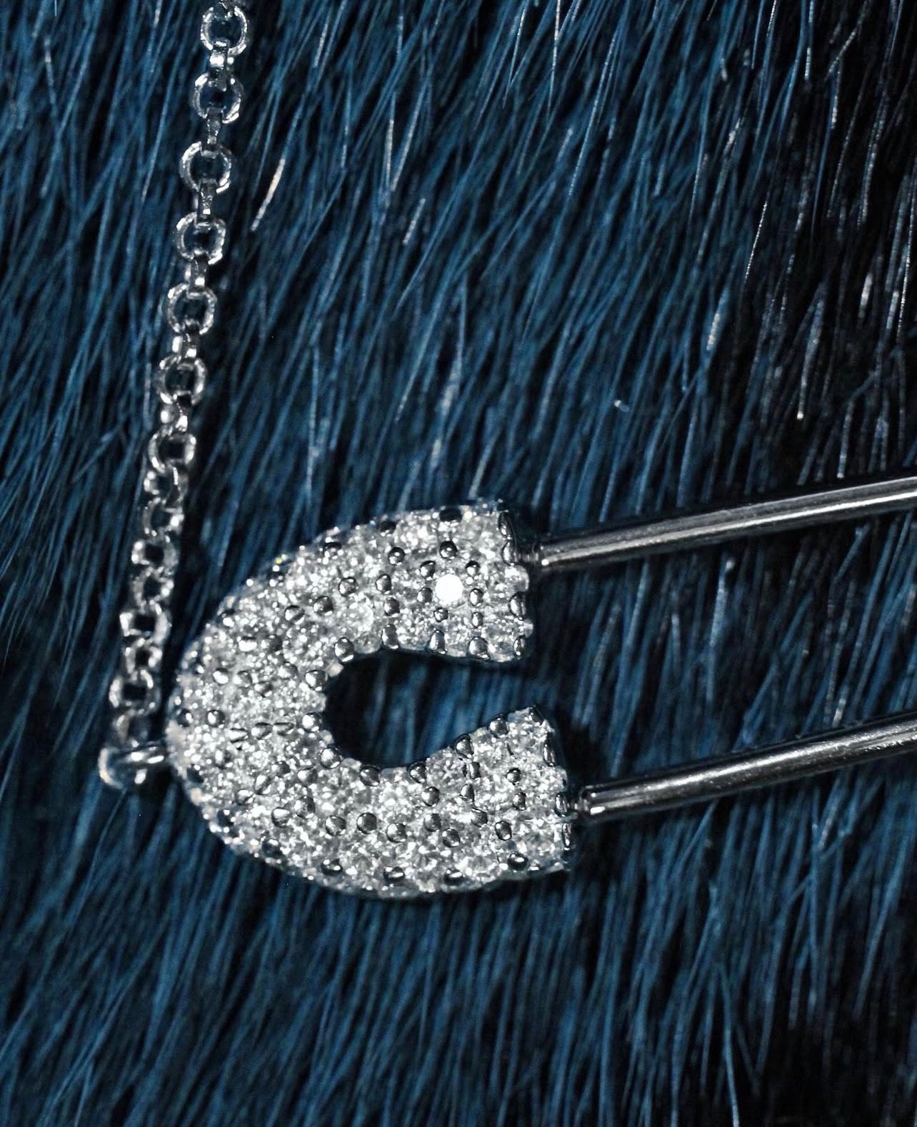 Safety Pin Necklace or Choker. Rhodium-plated Sterling Silver 925 + High Carbon Diamonds.