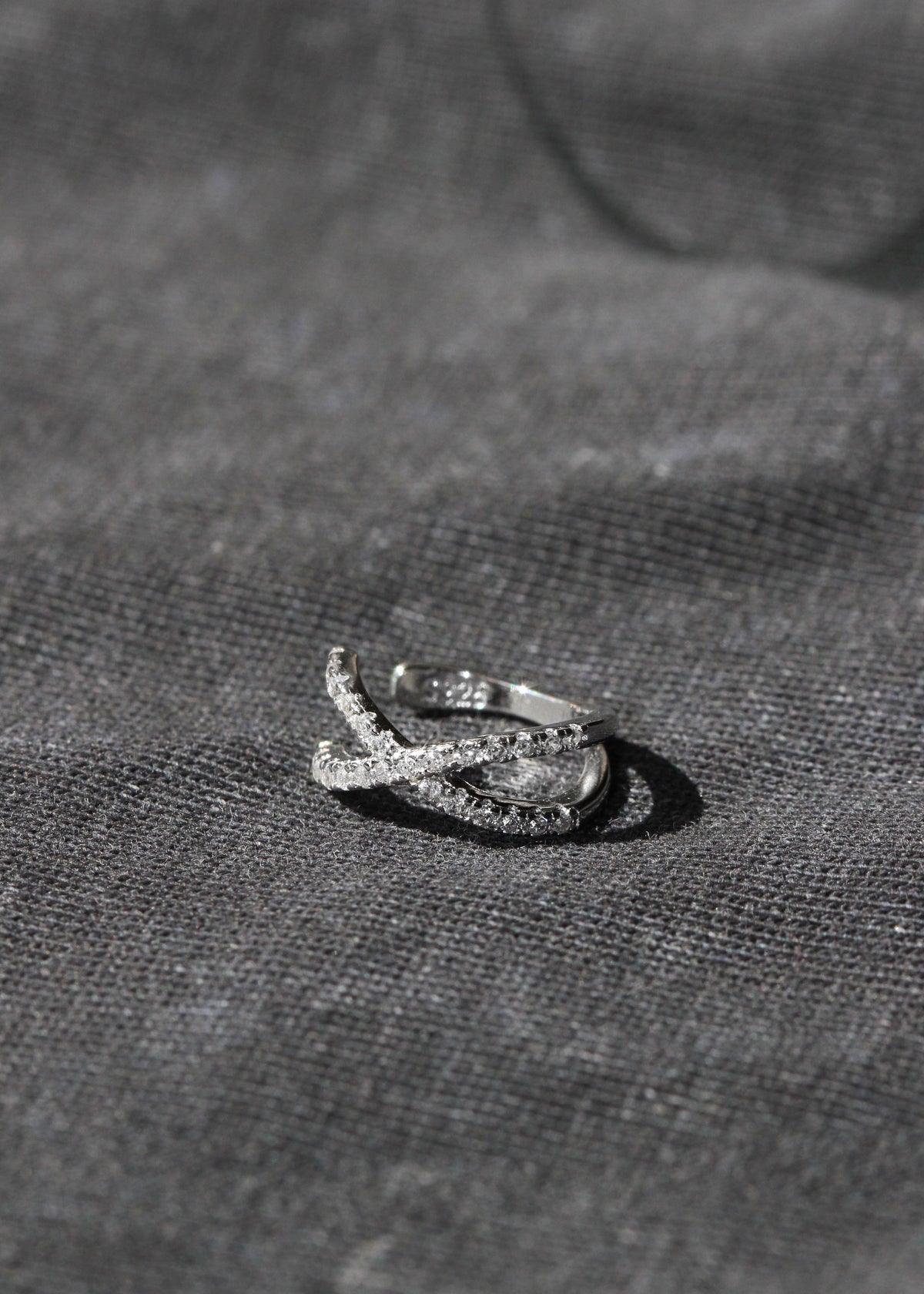 "X" Ear Cuff. Rhodium-plated Sterling Silver 925 + High Carbon Diamonds. No Piercing Earring.