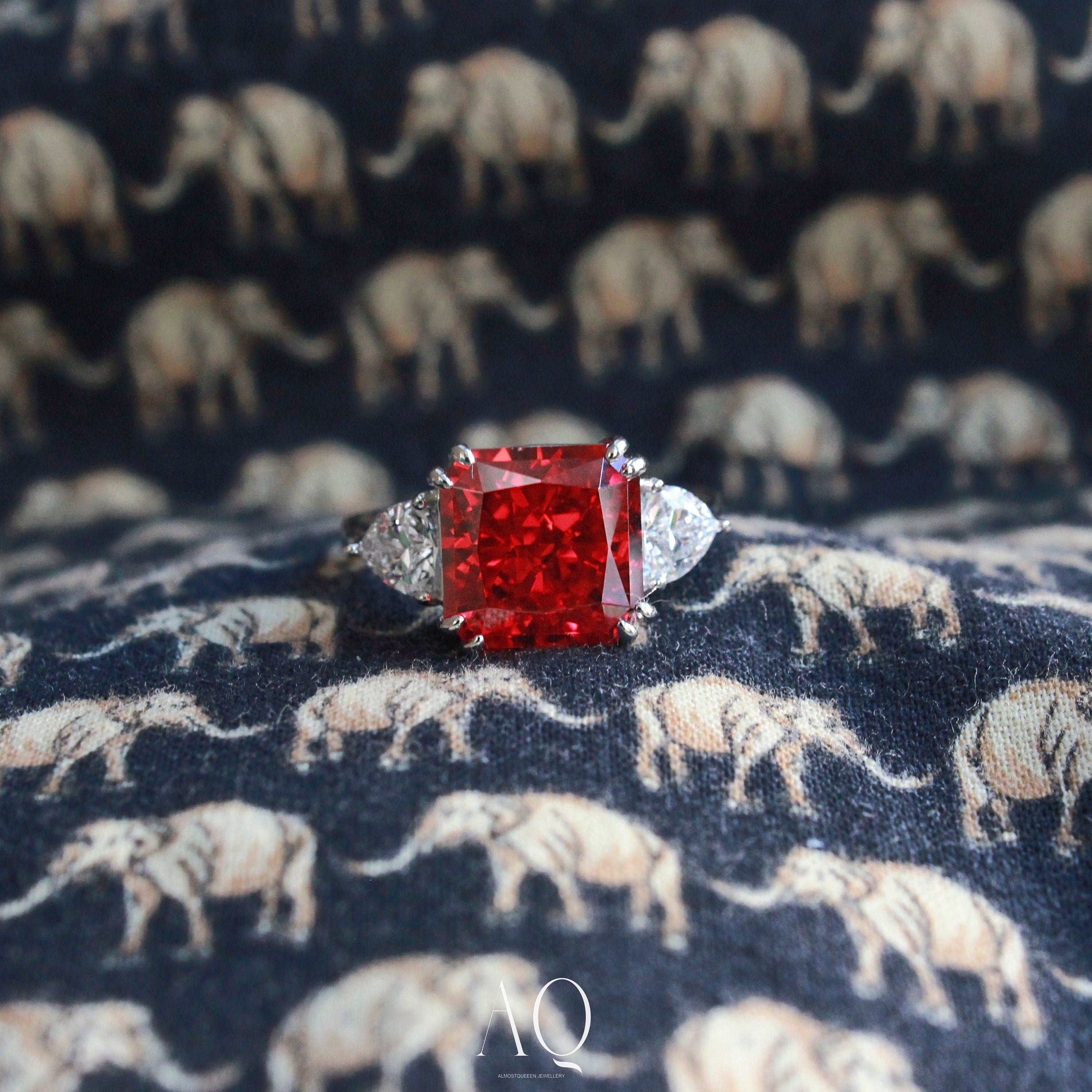Deep Red Ring. Rhodium-plated Sterling Silver 925 + High Carbon Diamonds.