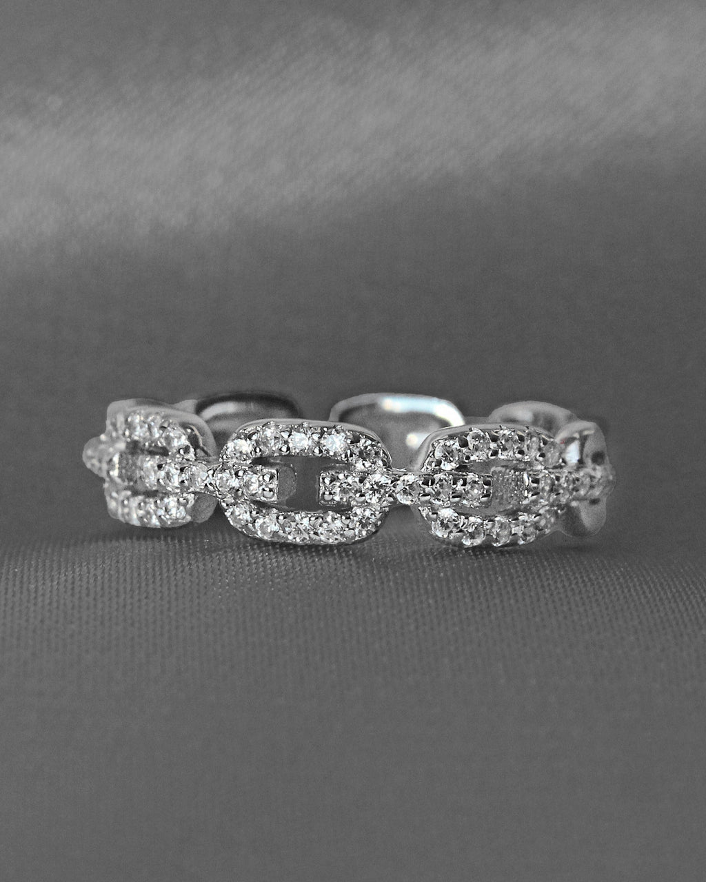 Shiny Chain Ring. Rhodium-plated Sterling Silver 925 + High Carbon Diamonds