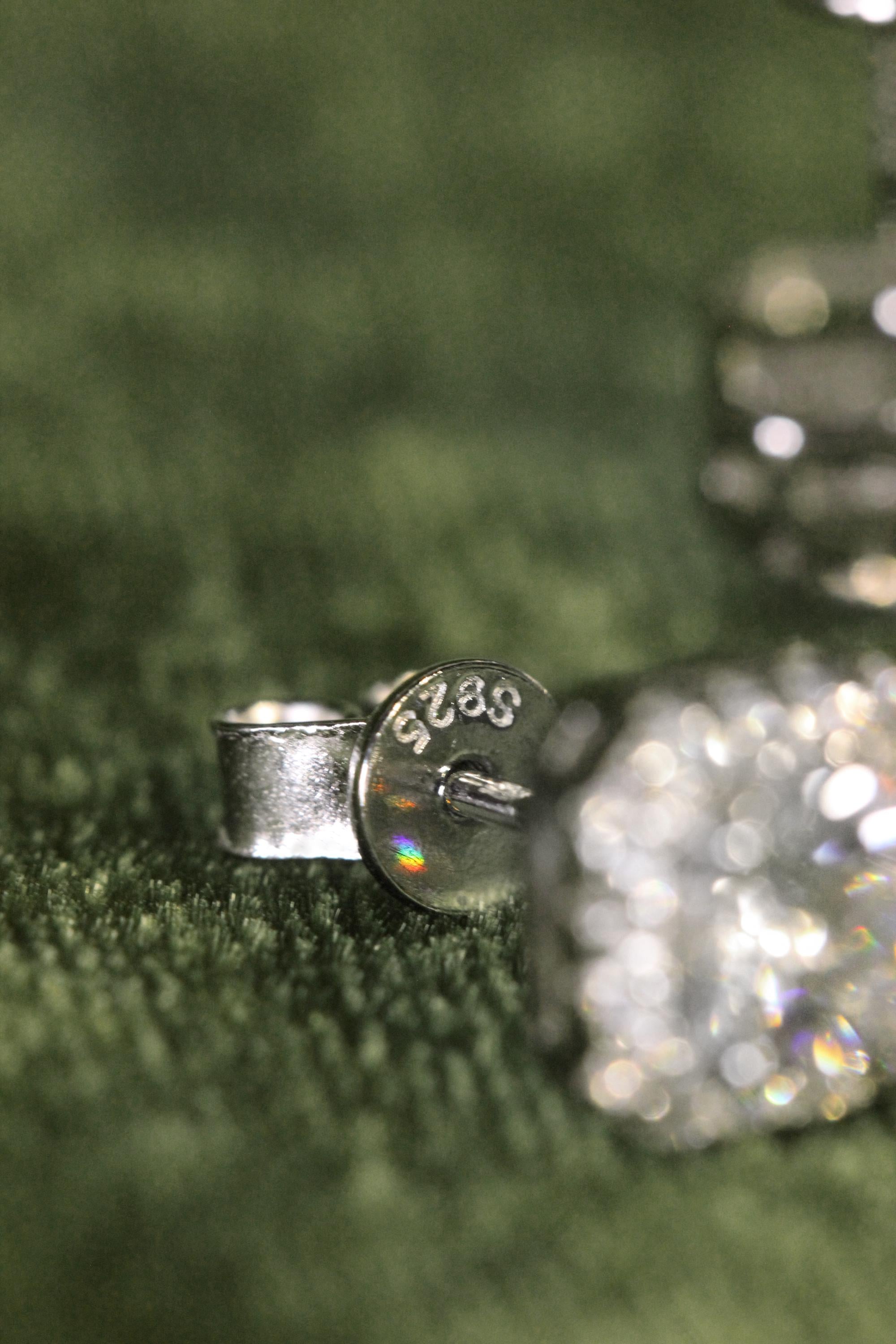 Mild Square Earrings. Rhodium-plated Sterling Silver 925 + High Carbon Diamonds. Diamond Cut, 8mm x 8mm. Hypoallergenic.