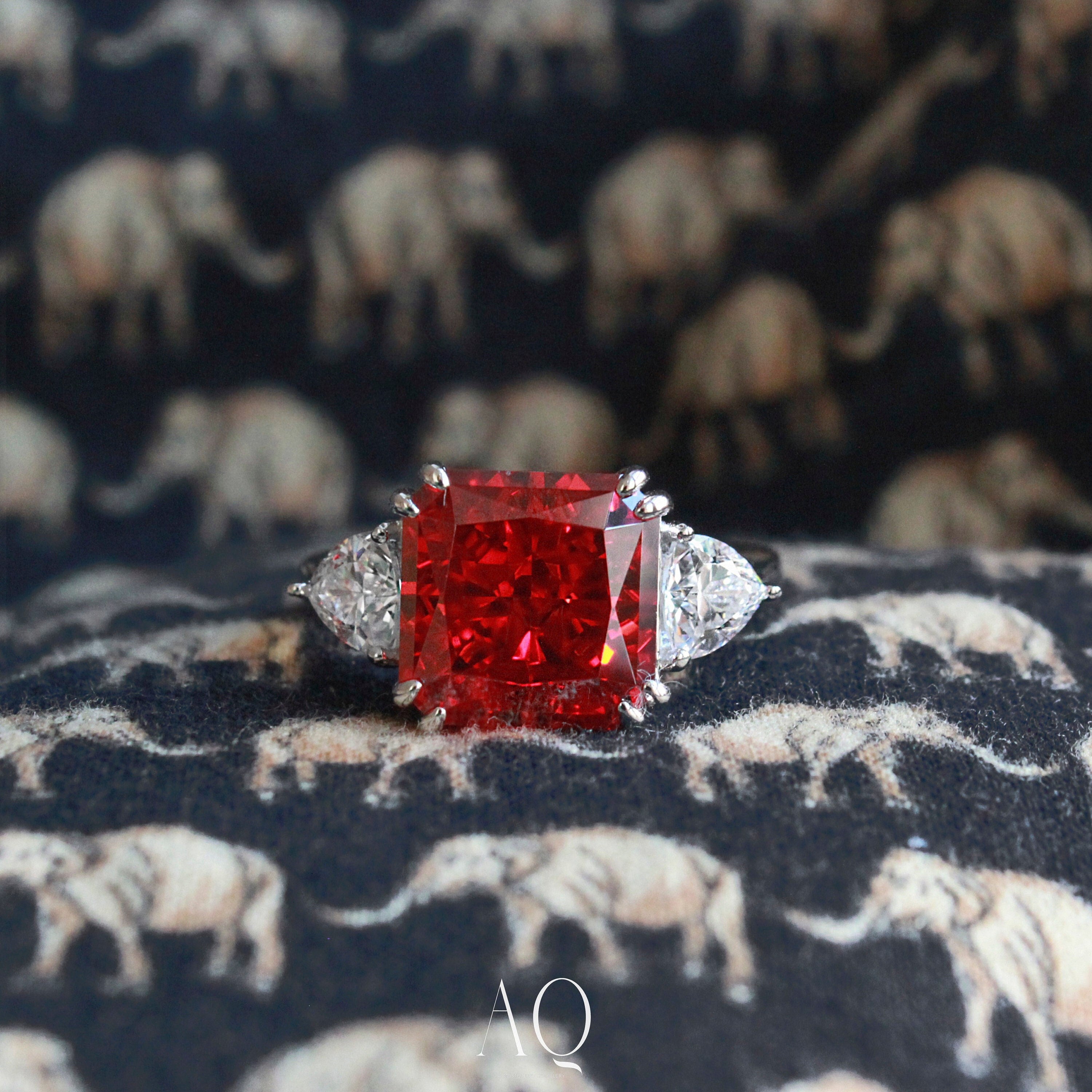 Deep Red Ring. Rhodium-plated Sterling Silver 925 + High Carbon Diamonds.