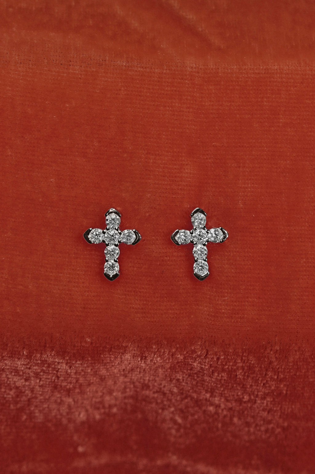 Moissanite Cross Earrings. Rhodium-plated Sterling Silver 925.