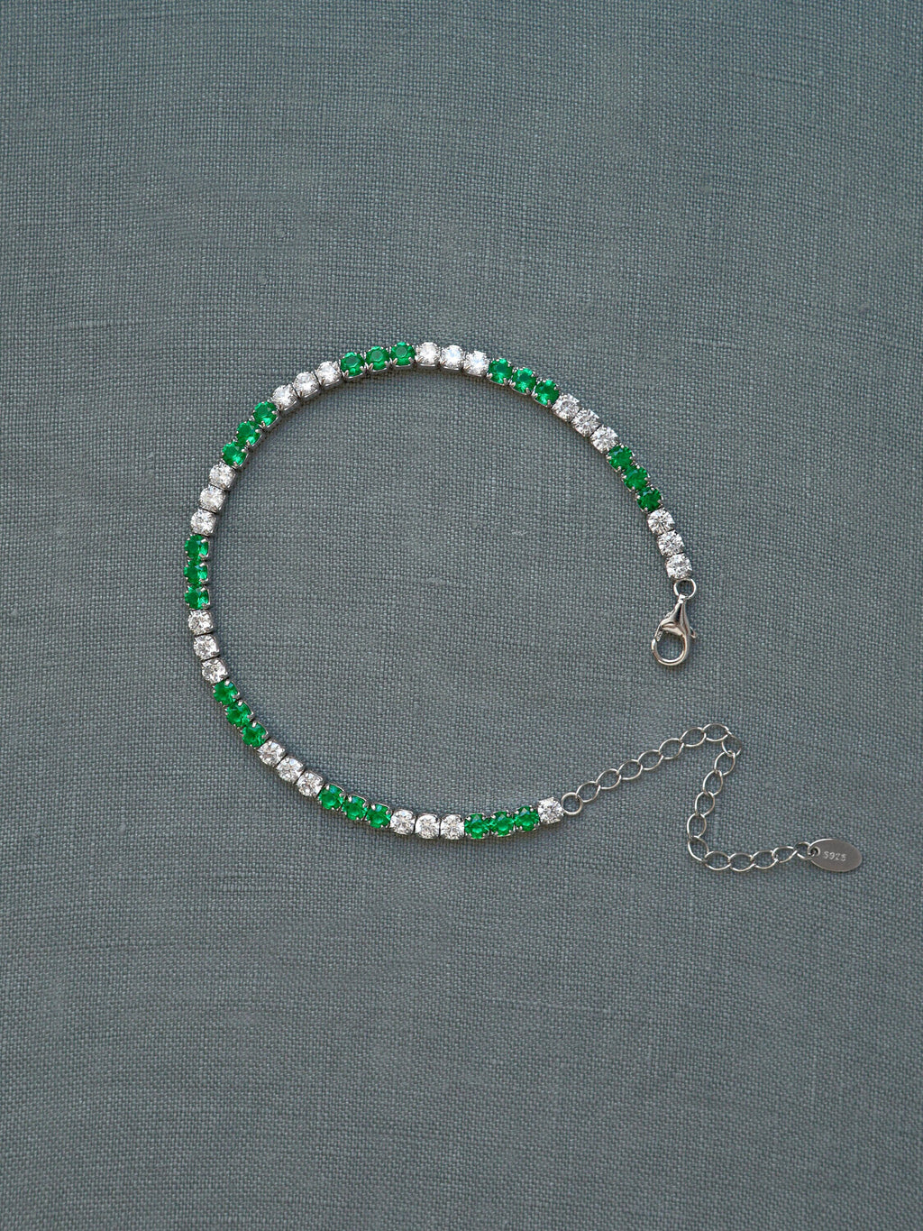 Green & White Tennis Bracelet. Rhodium-plated Sterling Silver 925 + High Carbon Diamonds.
