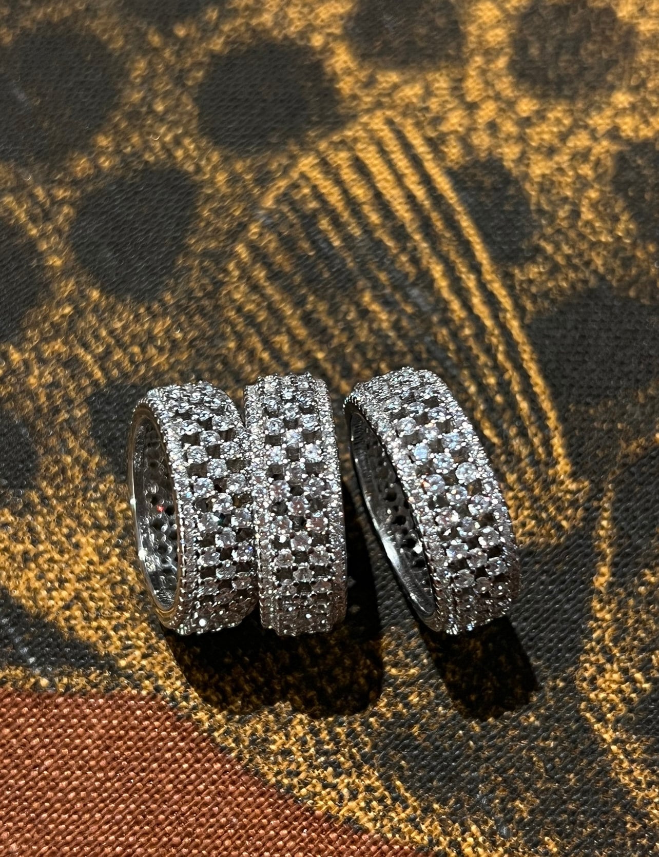 Checkerboard High Carbon Ring: Rhodium-plated Sterling Silver 925.
