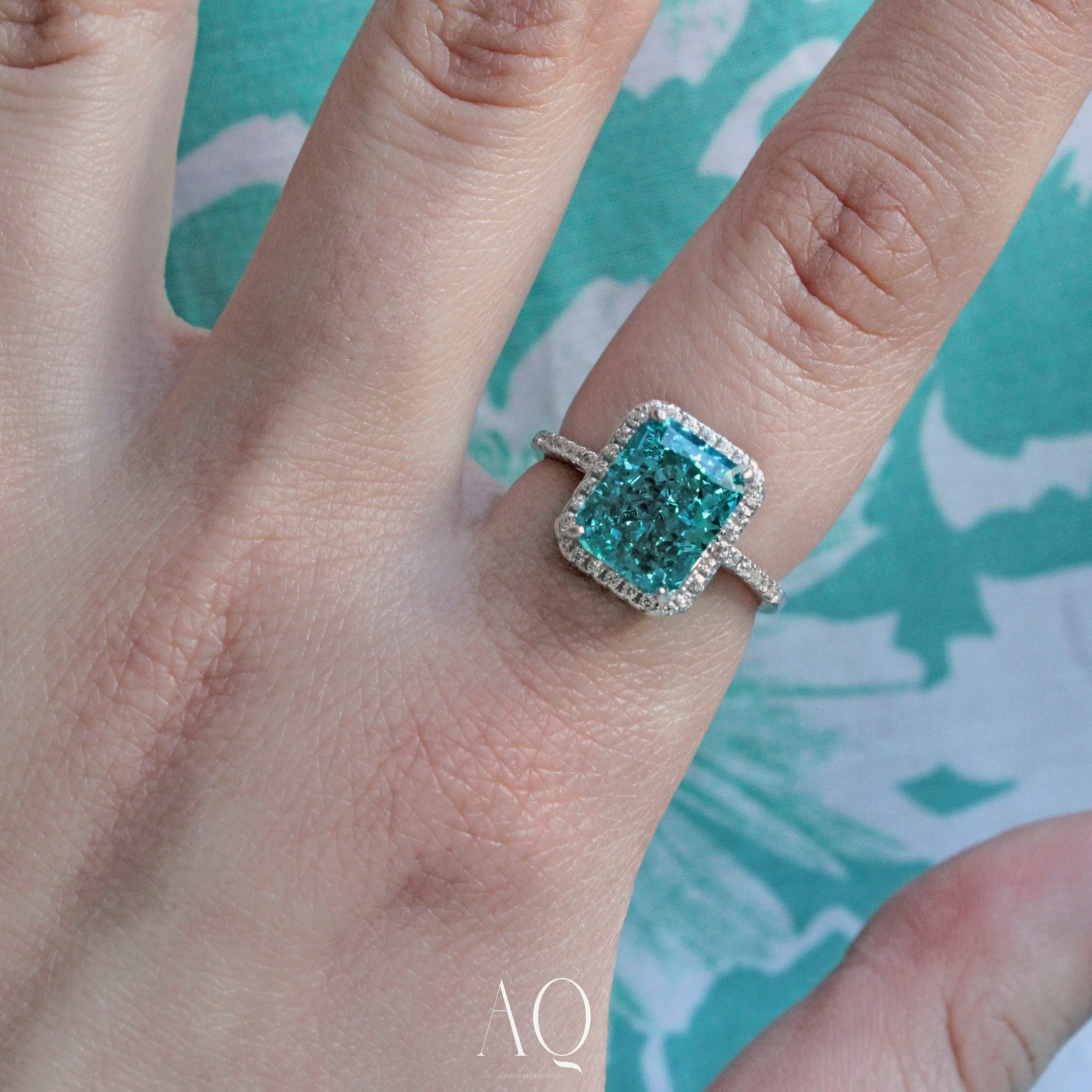 Paraiba Green Gorgeous Ring. Rhodium-plated Sterling Silver 925 + High Carbon Diamonds.
