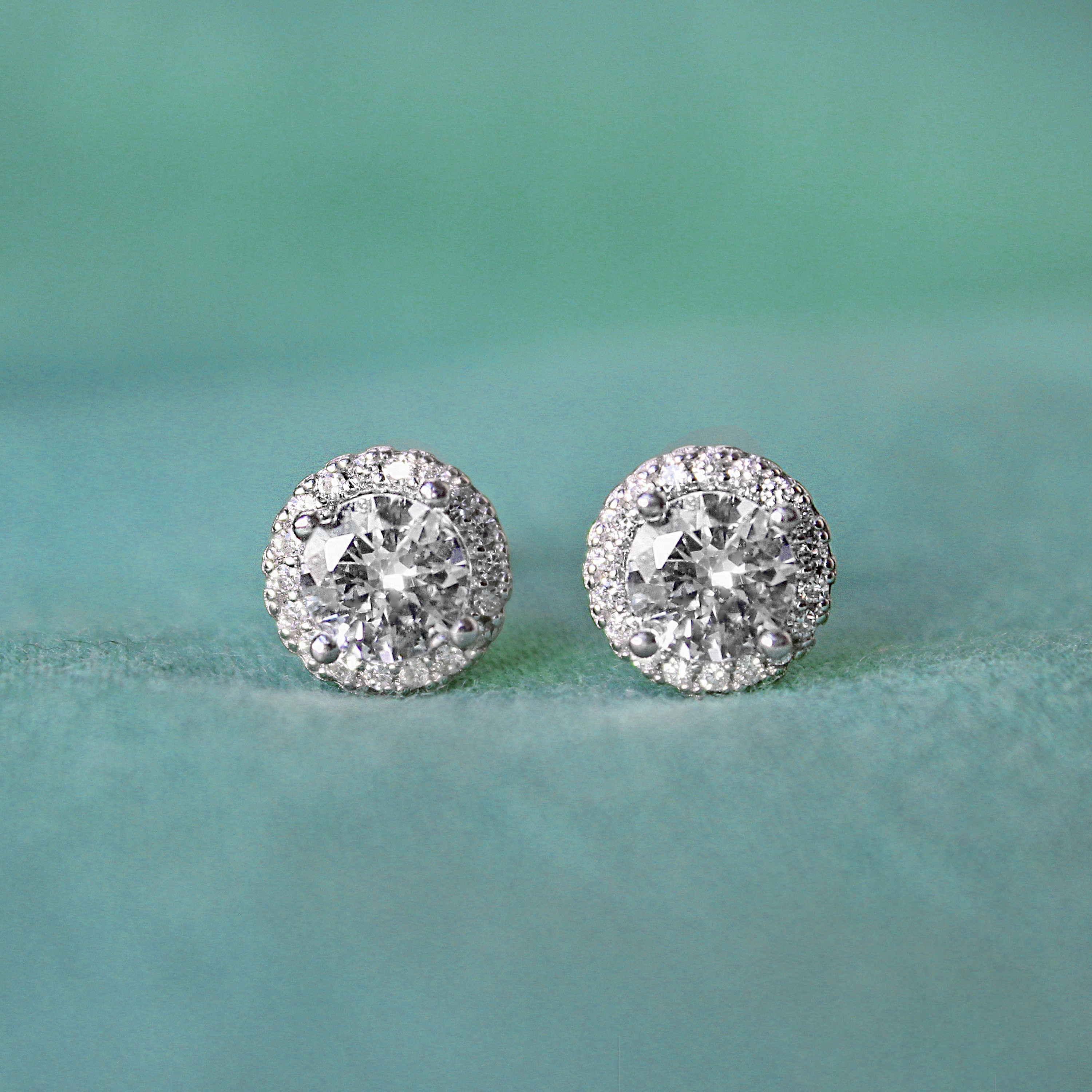 Classical Mini Diamond Cut Studs. Rhodium-plated Sterling Silver 925 + High Carbon Diamonds.