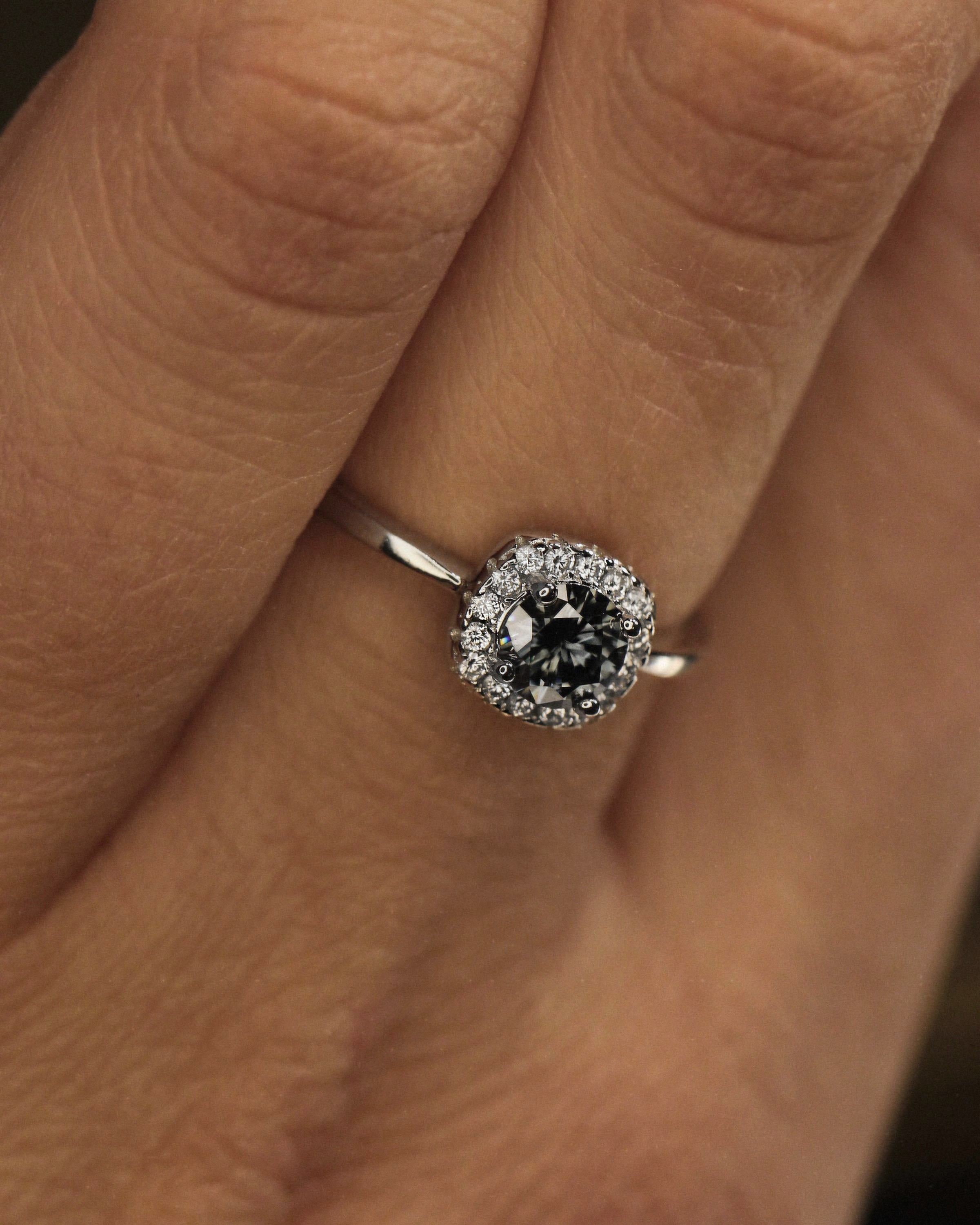Gray Moissanite Ring. Rhodium-plated Sterling Silver 925.
