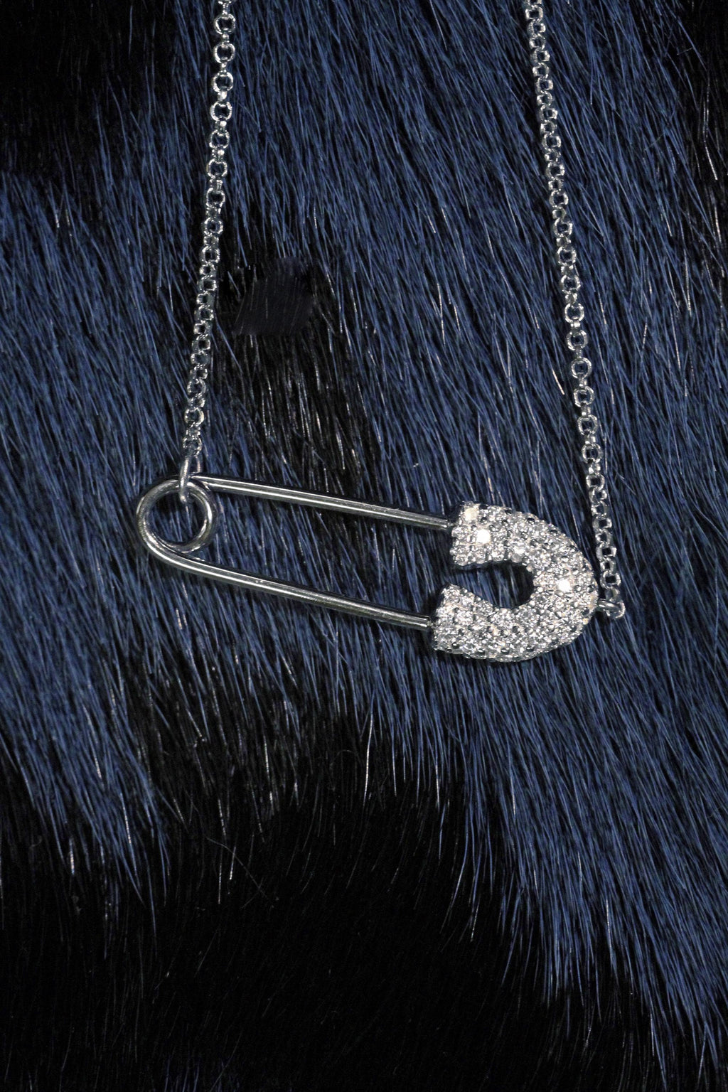 Safety Pin Necklace or Choker. Rhodium-plated Sterling Silver 925 + High Carbon Diamonds.