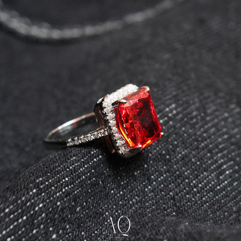 Bloody Red Ring. Rhodium-plated Sterling Silver 925 + High Carbon Diamond.