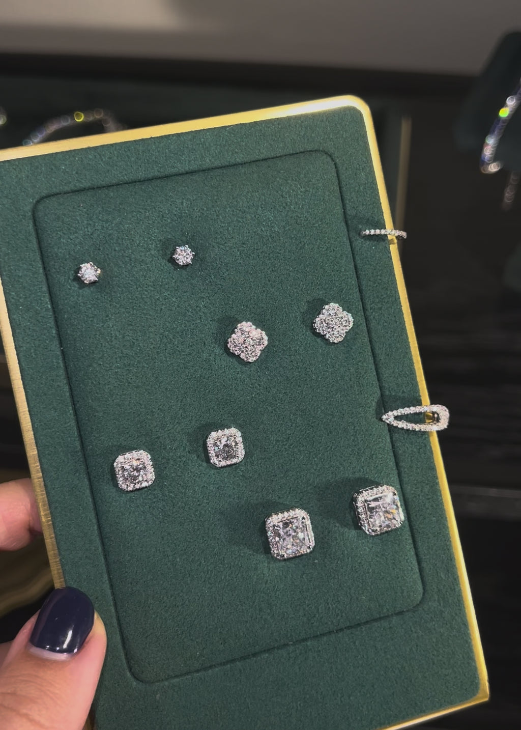 Petite Clovers Earrings. Rhodium-plated Sterling Silver 925 + Moissanites