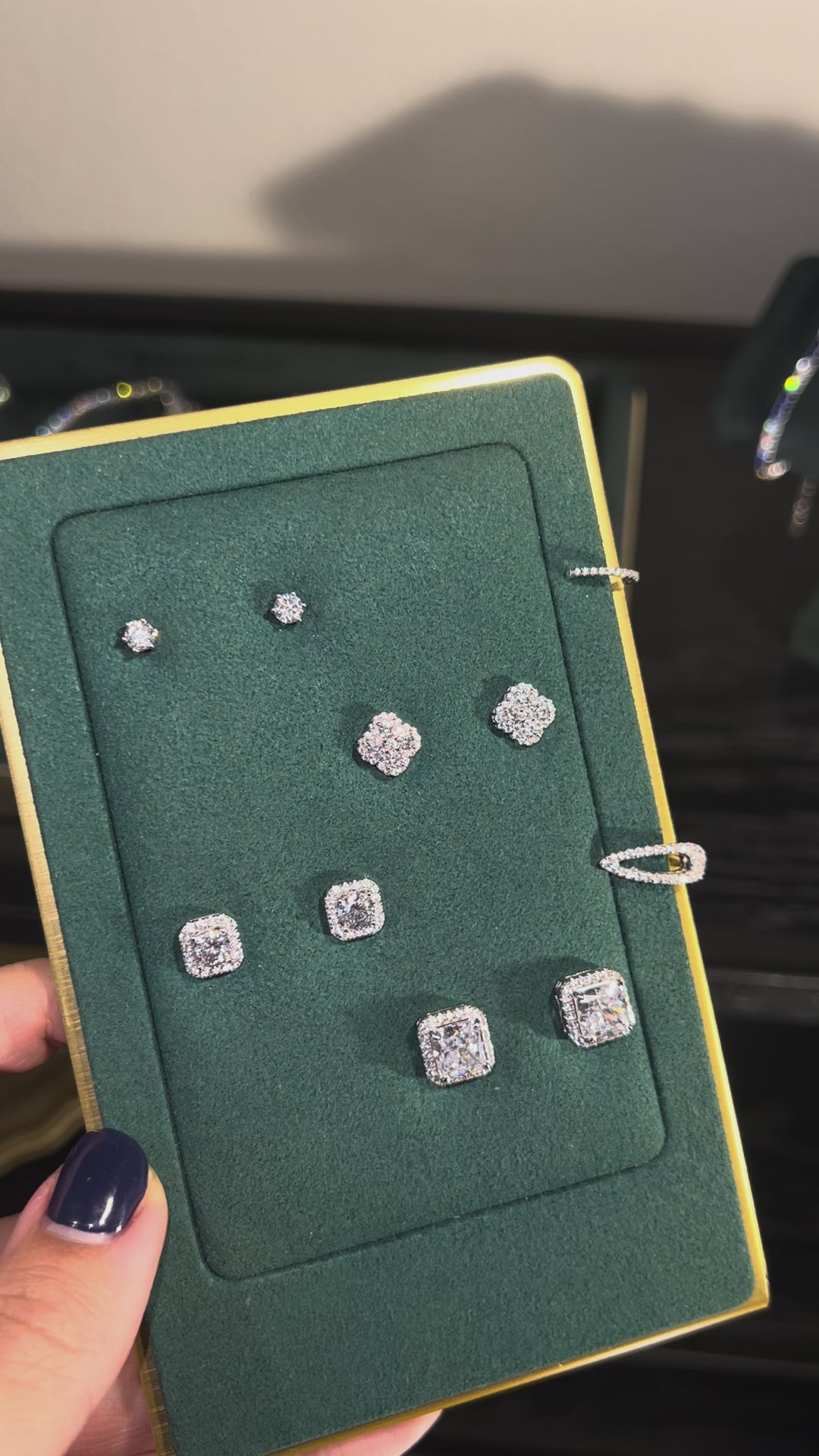 Petite Clovers Earrings. Rhodium-plated Sterling Silver 925 + Moissanites