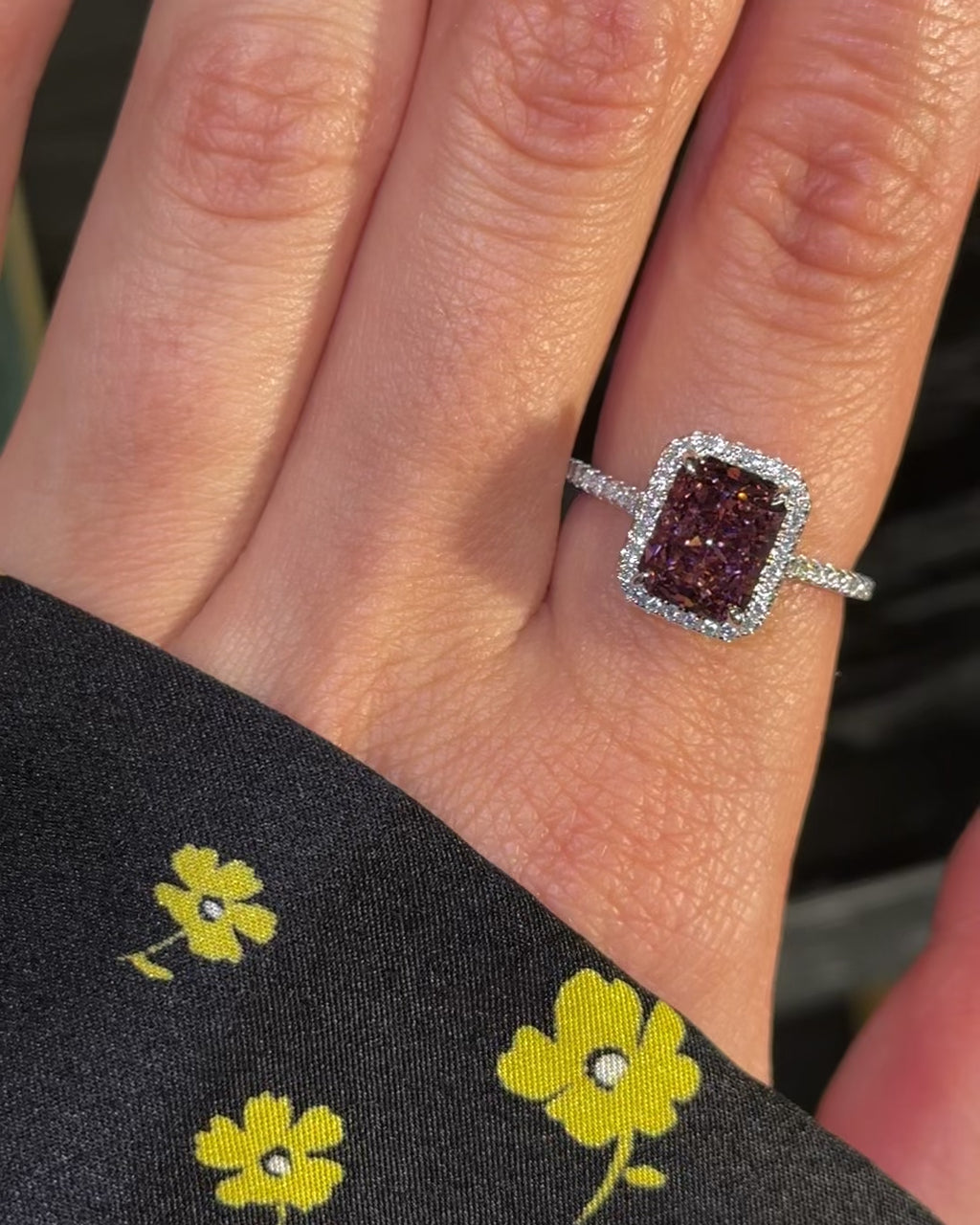 Burgundy Gorgeous Ring. Rhodium-silver 925 + high carbon diamonds.