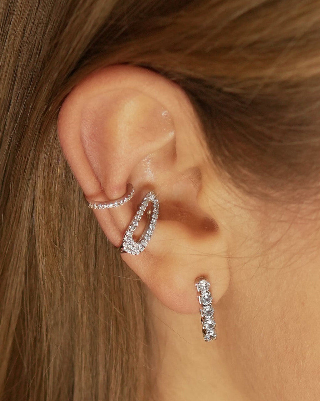 Thin Ear Cuff. Rhodium-plated Sterling Silver 925 + High Carbon Diamonds.